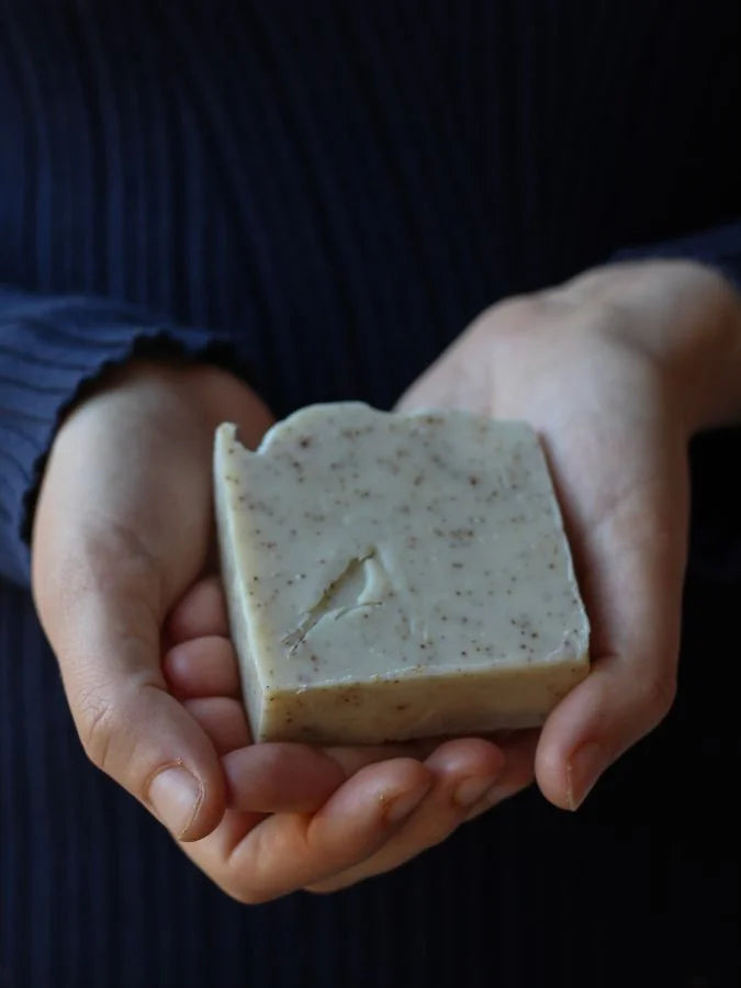 Savon à froid exfoliant | NOSTALGIA