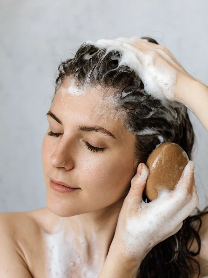 Shampoing solide pour cheveux gras au ghassoul | ATLAS