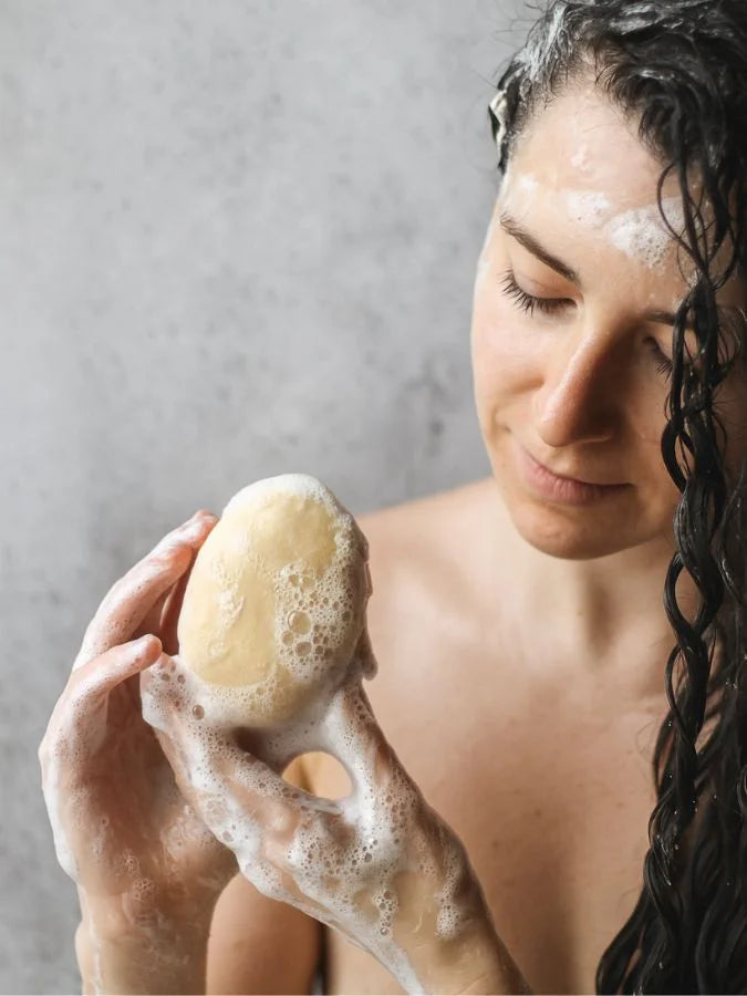 Shampoing solide pour cheveux secs et bouclés | Sans sulfate | ZEFIR