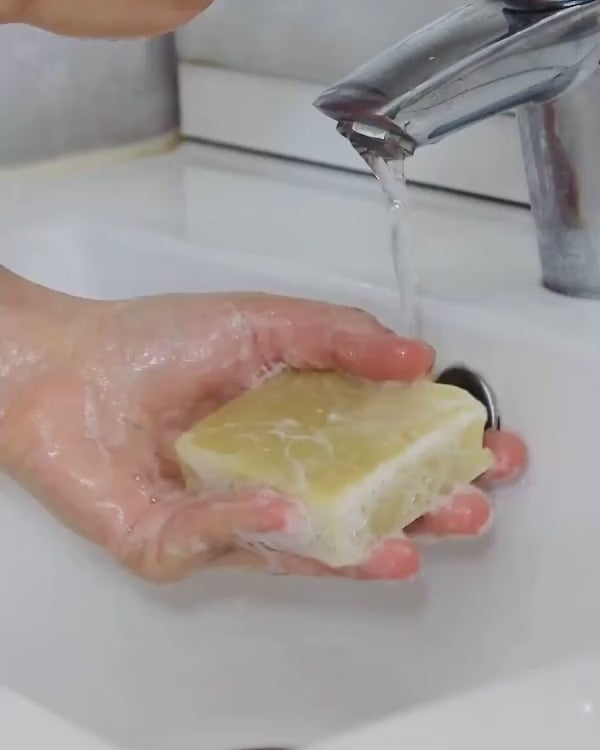 Charger la vidéo : Savon à froid tout doux | CLAIR DE LUNE
